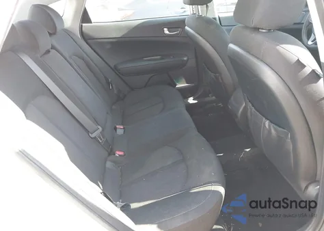 2017 Kia Optima Lx z USA, uszkodzony, nr VIN 5XXGT4L3XHG167432